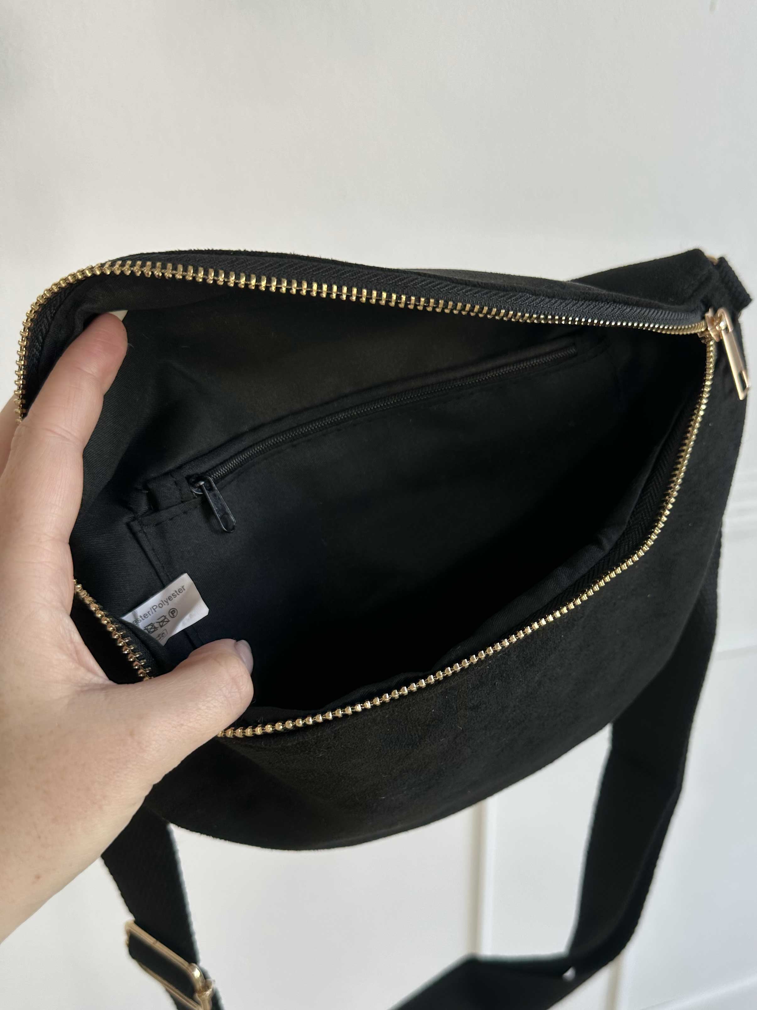Belicia - Liten crossbody-väska i mockalook